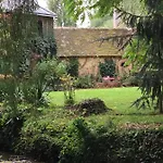 Moulin De -montmirail -sarthe Bed and breakfast