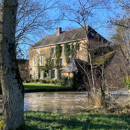 Alojamento de Acomodação e Pequeno-almoço Moulin De -montmirail -sarthe 4*