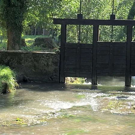 לינה וארוחת בוקר Moulin De -montmirail -sarthe 4*